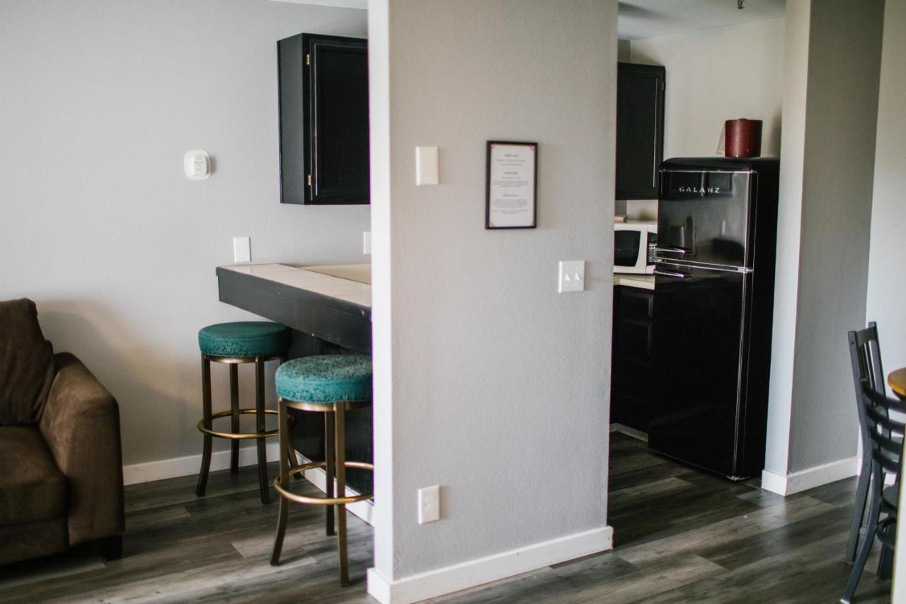 Friday Harbor Suites Екстериор снимка