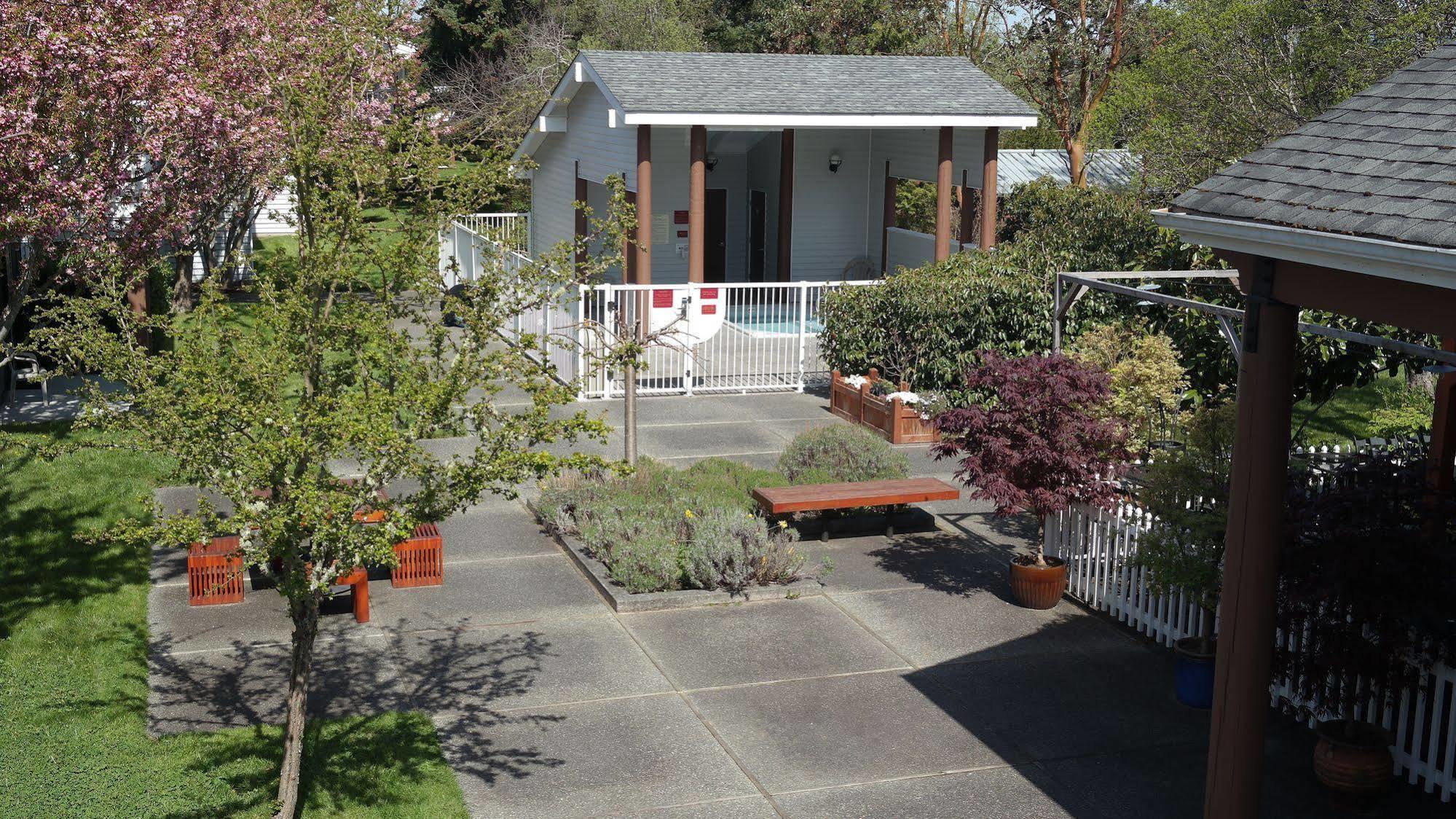 Friday Harbor Suites Екстериор снимка